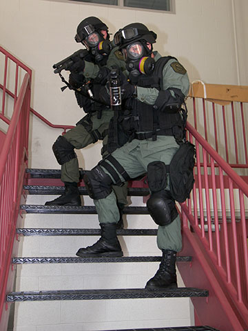Professional corrections training with DPS Magnum unit